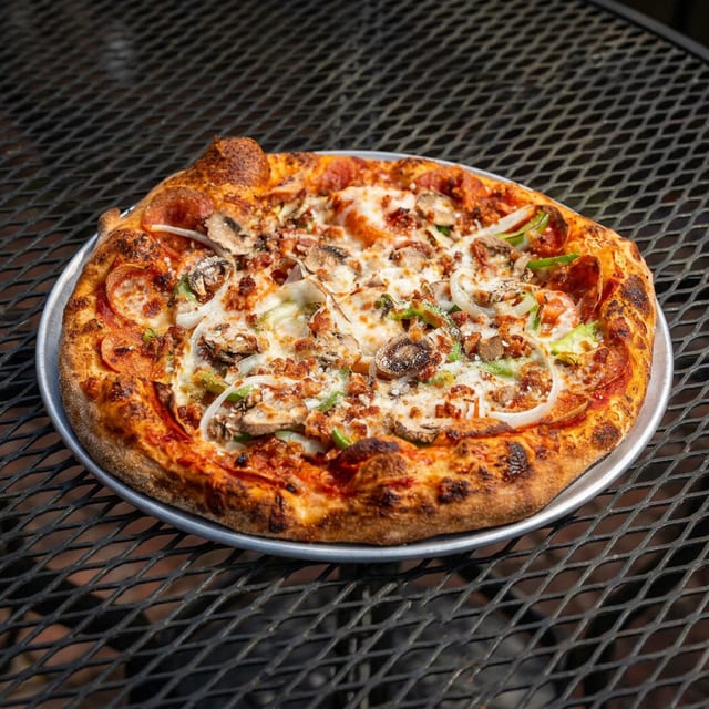 *X-LRG Everybody's Pizza.