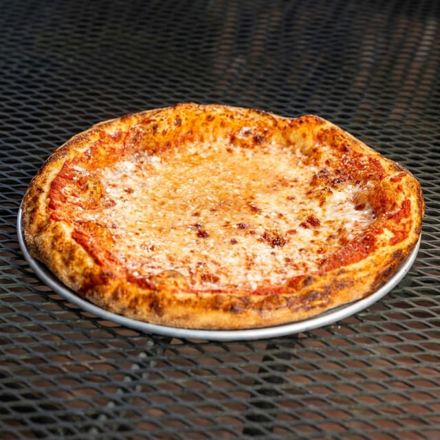 X-LRG Pizza.