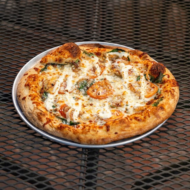 SM White Pizza.