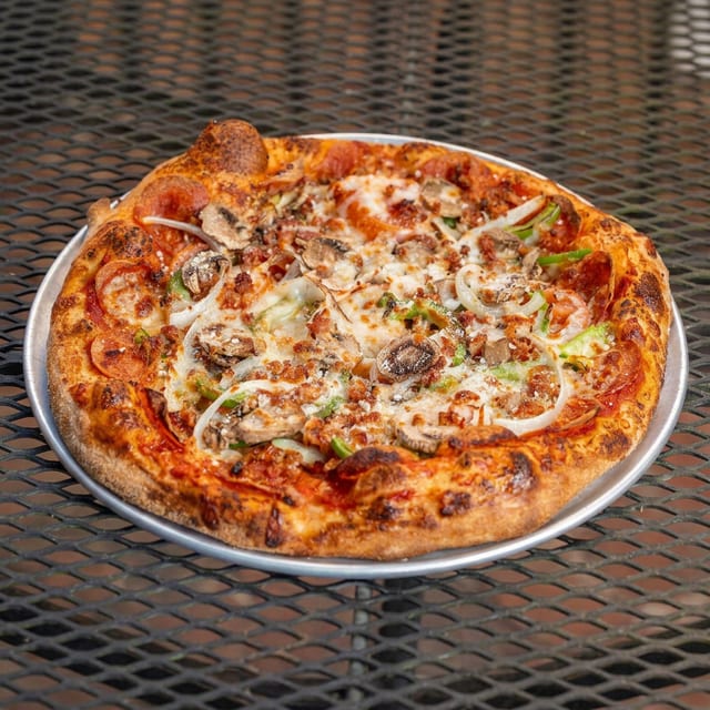 LRG Everybody's Pizza.