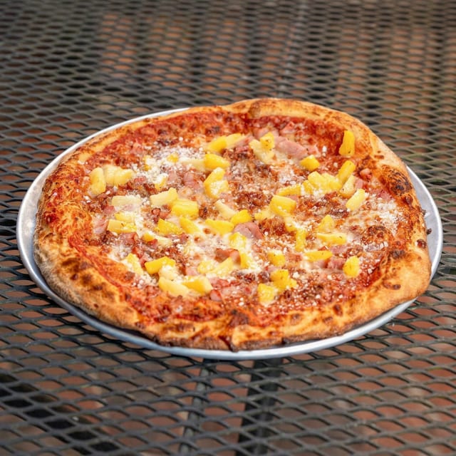 X-LRG Hawaiian Pizza.