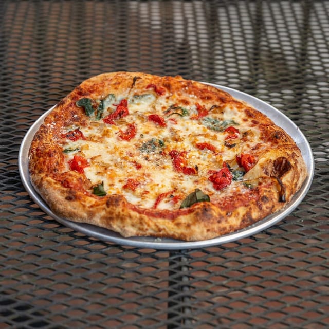 X-LRG House Pizza.