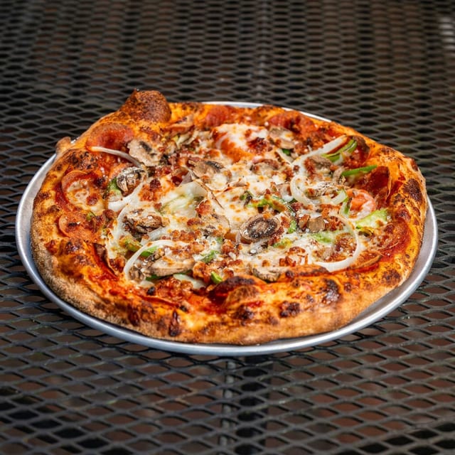 X-LRG Everybody's Pizza.