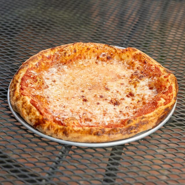 MED Pizza.