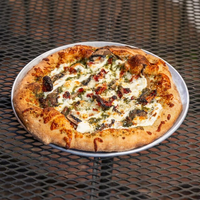 LRG Pesto Pizza.