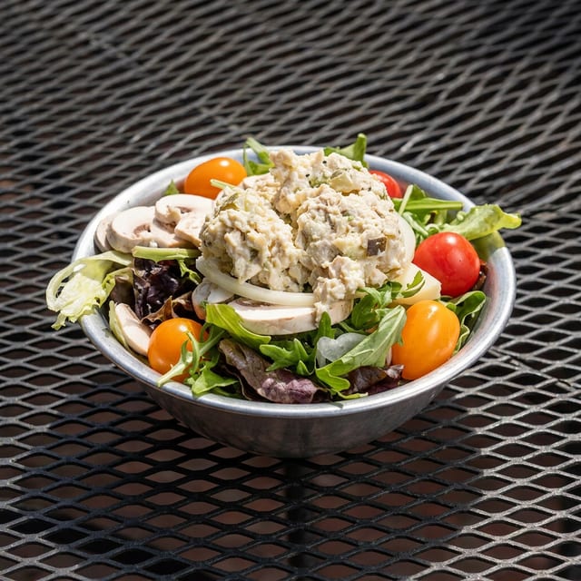 LRG Chkn Salad.